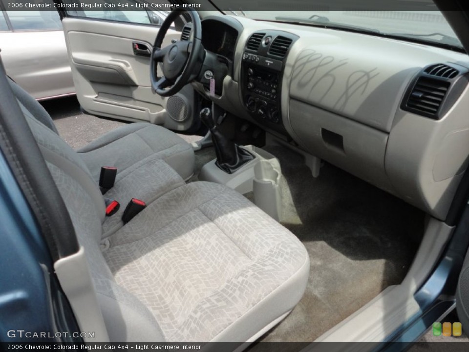Light Cashmere Interior Dashboard for the 2006 Chevrolet Colorado Regular Cab 4x4 #51234767