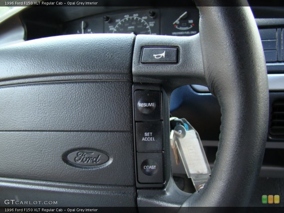 Opal Grey Interior Controls for the 1996 Ford F150 XLT Regular Cab #51238400