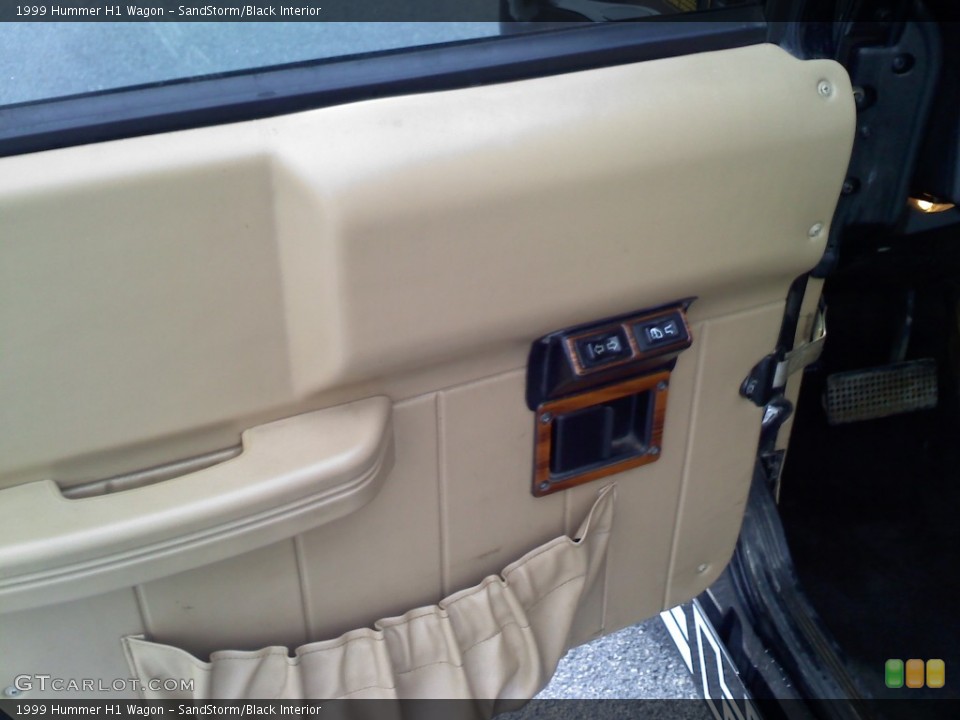 SandStorm/Black Interior Door Panel for the 1999 Hummer H1 Wagon #51239096