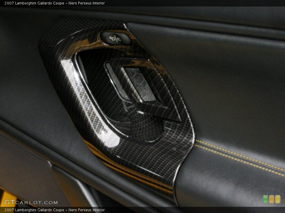 Nero Perseus Interior Controls for the 2007 Lamborghini Gallardo Coupe #51244969