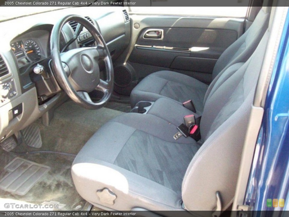 Very Dark Pewter Interior Photo for the 2005 Chevrolet Colorado Z71 Regular Cab 4x4 #51245864