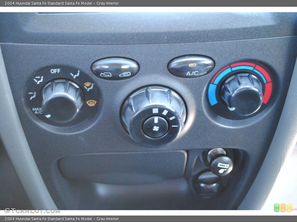 Gray Interior Controls for the 2004 Hyundai Santa Fe  #51247676