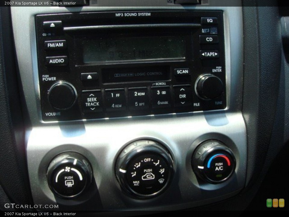 Black Interior Controls for the 2007 Kia Sportage LX V6 #51253565