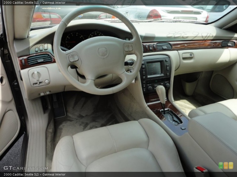 Oatmeal Interior Dashboard for the 2000 Cadillac Seville SLS #51258158