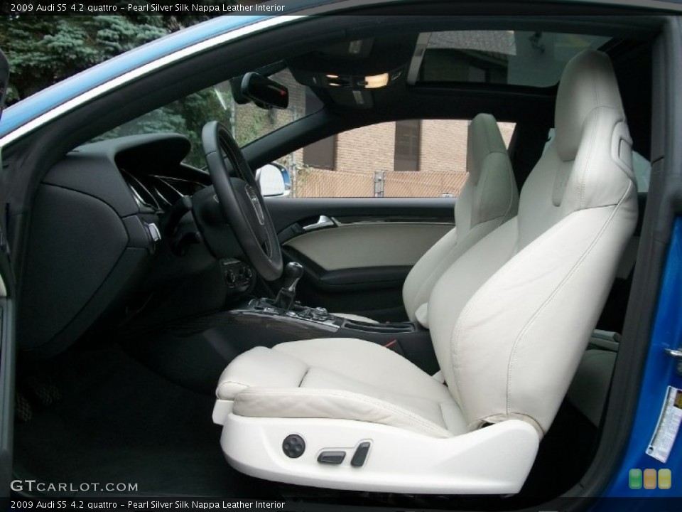Pearl Silver Silk Nappa Leather Interior Photo for the 2009 Audi S5 4.2 quattro #51264245