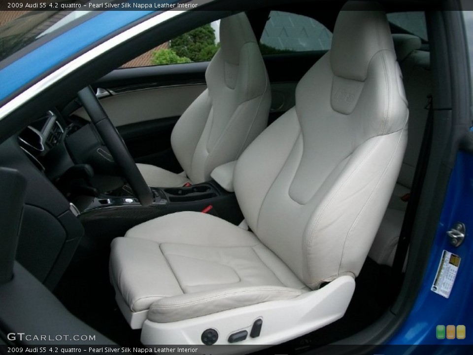 Pearl Silver Silk Nappa Leather Interior Photo for the 2009 Audi S5 4.2 quattro #51264257