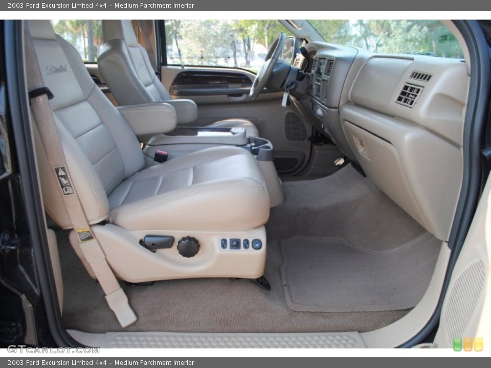 Medium Parchment Interior Photo for the 2003 Ford Excursion Limited 4x4 #51271520