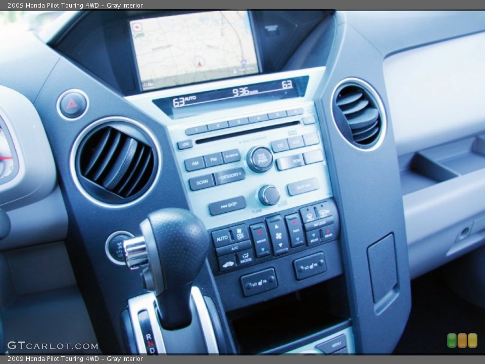 Gray Interior Controls for the 2009 Honda Pilot Touring 4WD #51276280