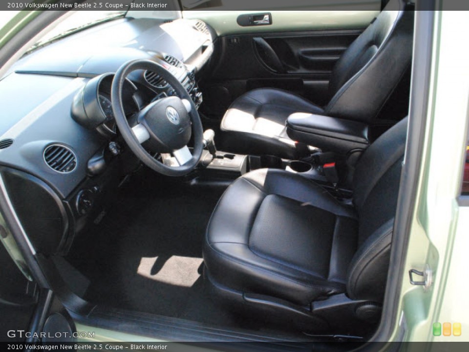 Black Interior Photo for the 2010 Volkswagen New Beetle 2.5 Coupe #51277186
