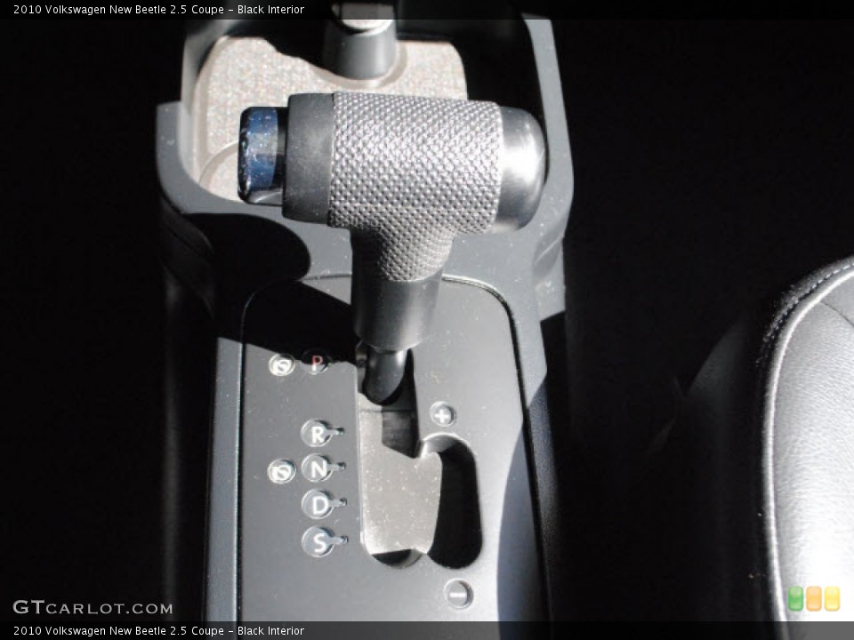 Black Interior Transmission for the 2010 Volkswagen New Beetle 2.5 Coupe #51277399