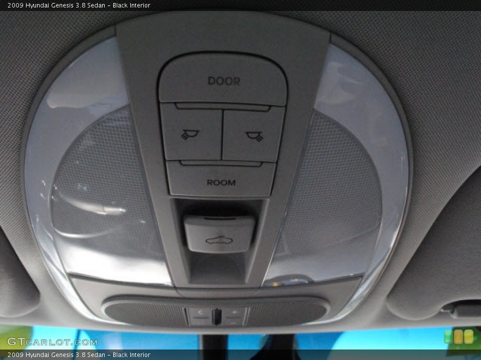 Black Interior Controls for the 2009 Hyundai Genesis 3.8 Sedan #51278014