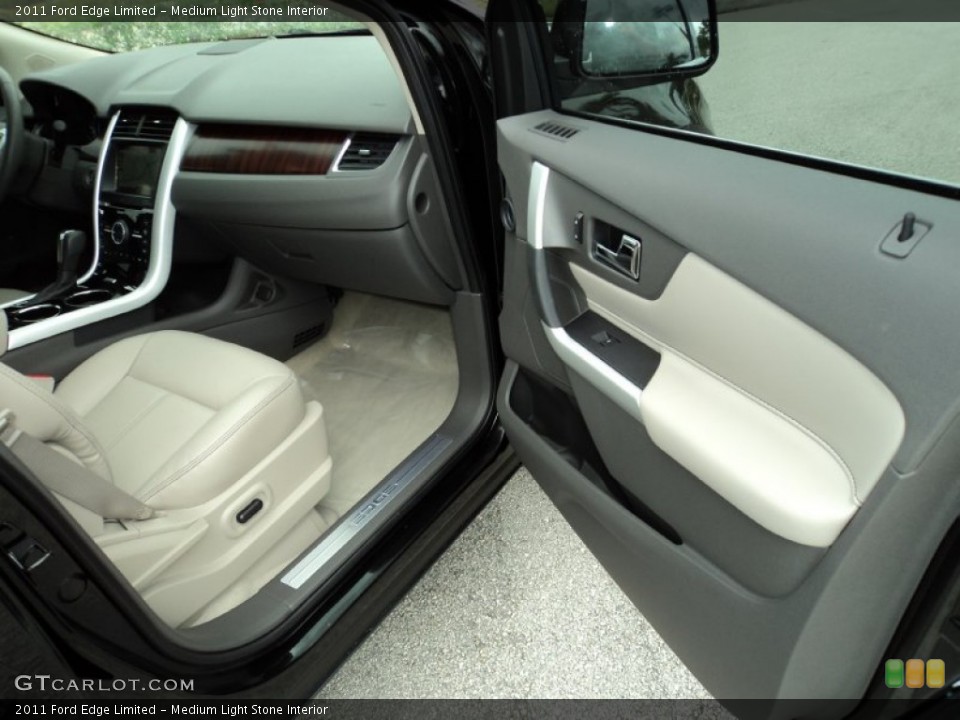 Medium Light Stone Interior Photo for the 2011 Ford Edge Limited #51278254
