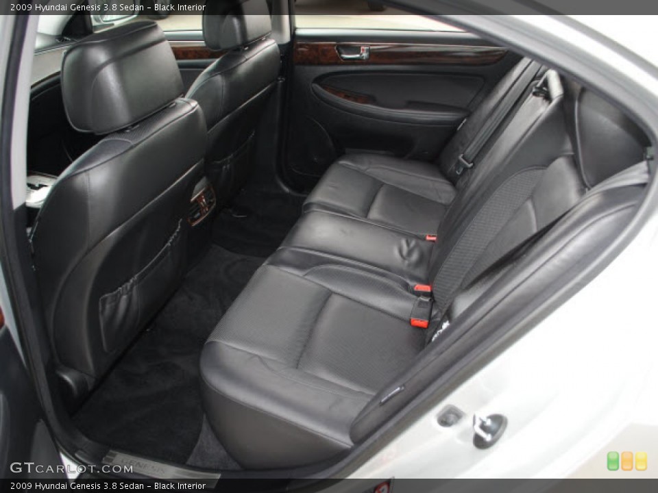 Black Interior Photo for the 2009 Hyundai Genesis 3.8 Sedan #51278335