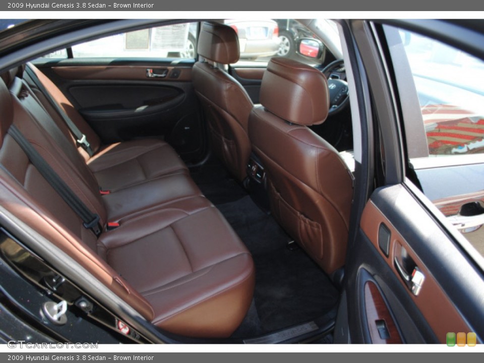 Brown Interior Photo for the 2009 Hyundai Genesis 3.8 Sedan #51279250
