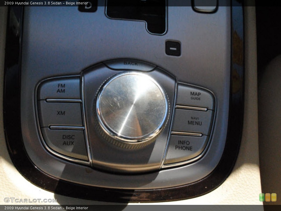 Beige Interior Controls for the 2009 Hyundai Genesis 3.8 Sedan #51280723