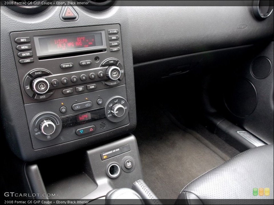 Ebony Black Interior Controls for the 2008 Pontiac G6 GXP Coupe #51281749