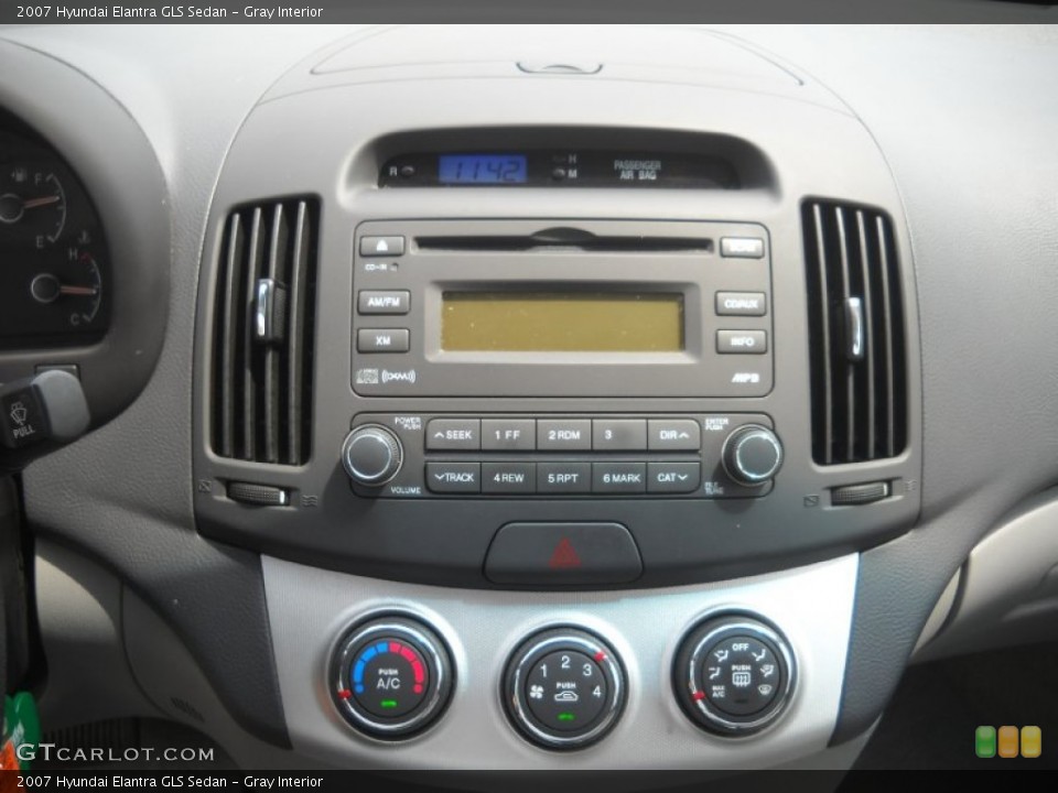 Gray Interior Controls for the 2007 Hyundai Elantra GLS Sedan #51283468