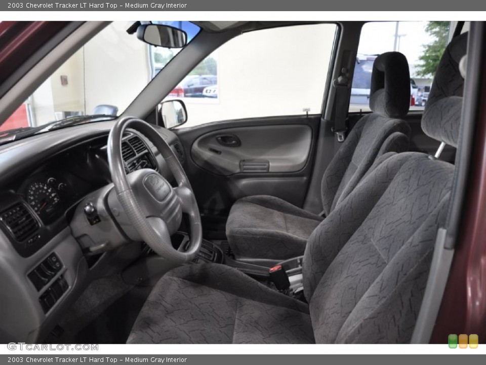 Medium Gray Interior Photo for the 2003 Chevrolet Tracker LT Hard Top #51306595