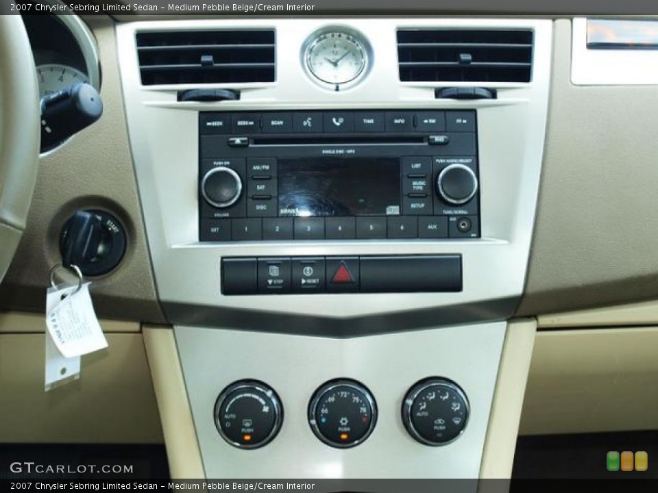 Medium Pebble Beige/Cream Interior Controls for the 2007 Chrysler Sebring Limited Sedan #51312070