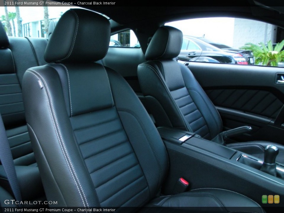 Charcoal Black Interior Photo for the 2011 Ford Mustang GT Premium Coupe #51312880