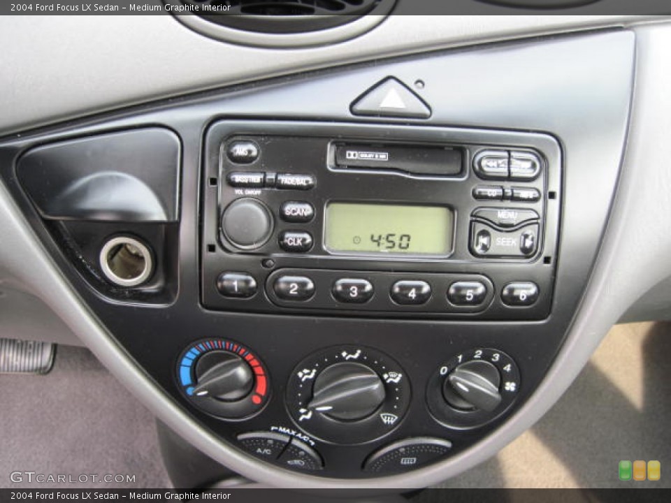 Medium Graphite Interior Controls for the 2004 Ford Focus LX Sedan #51313540