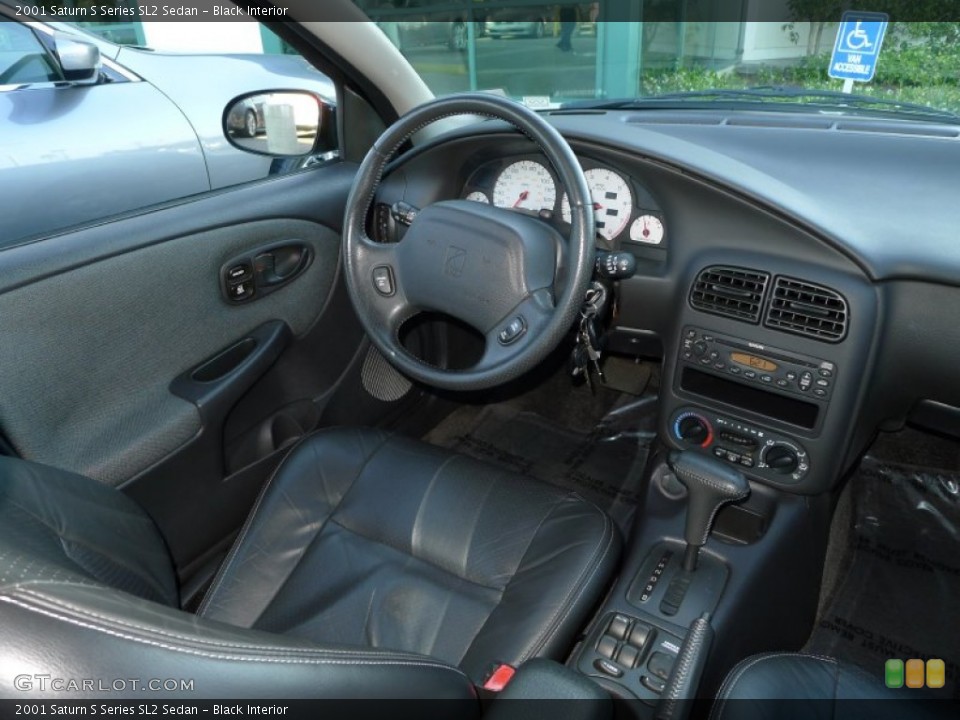 Black Interior Photo for the 2001 Saturn S Series SL2 Sedan #51319678