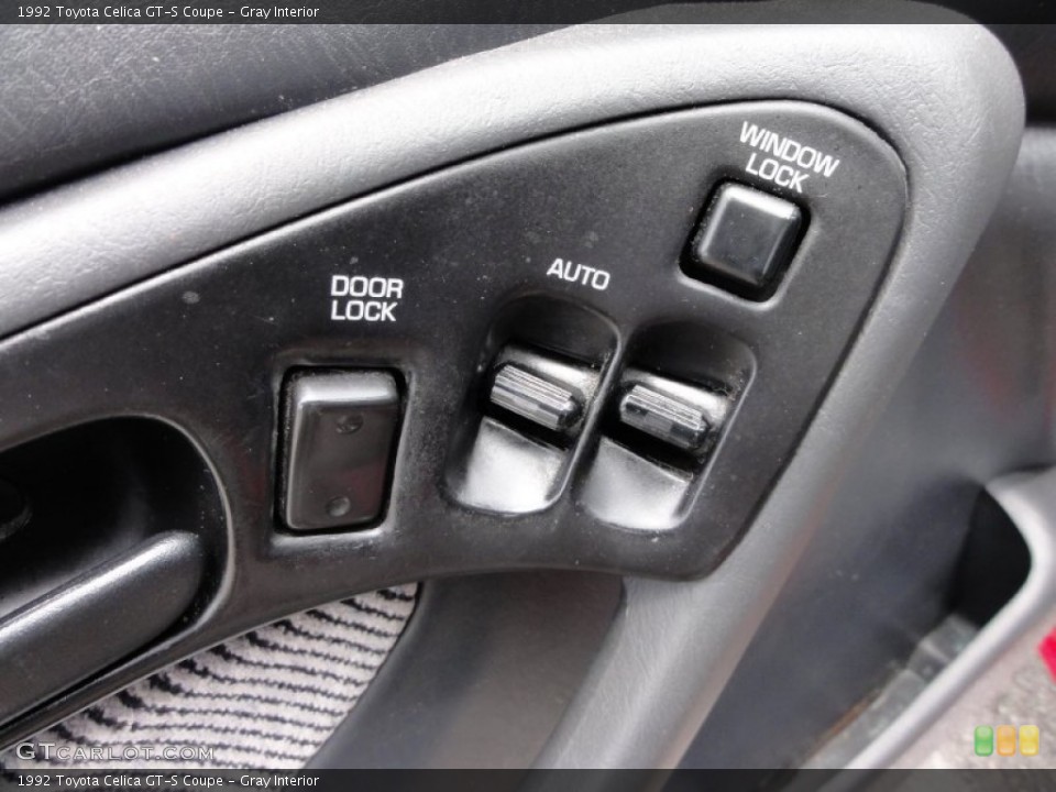 Gray Interior Controls for the 1992 Toyota Celica GT-S Coupe #51325114
