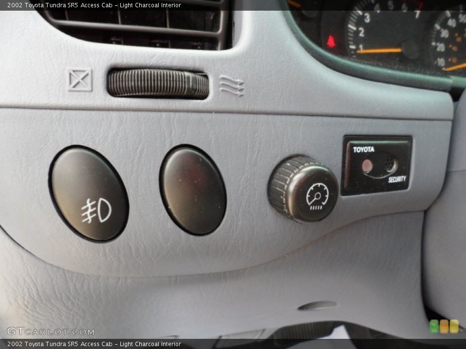 Light Charcoal Interior Controls for the 2002 Toyota Tundra SR5 Access Cab #51326455