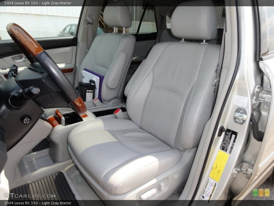 Light Gray Interior Photo for the 2004 Lexus RX 330 #51326635