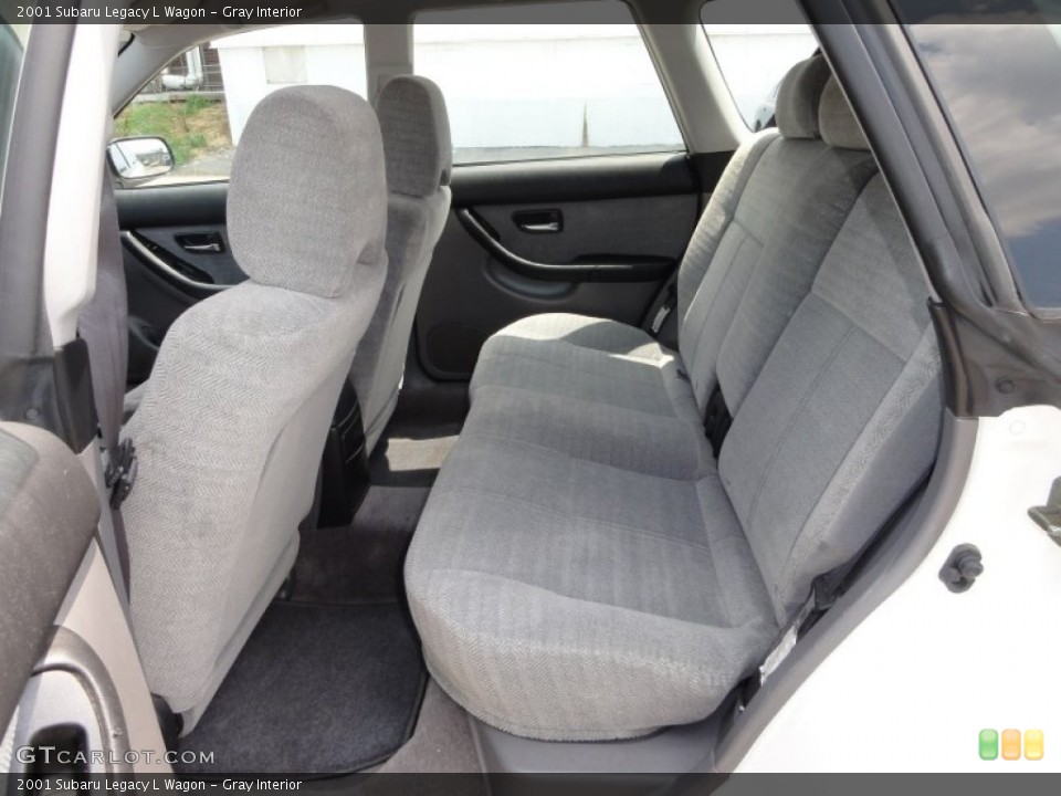 Gray Interior Photo for the 2001 Subaru Legacy L Wagon #51328990