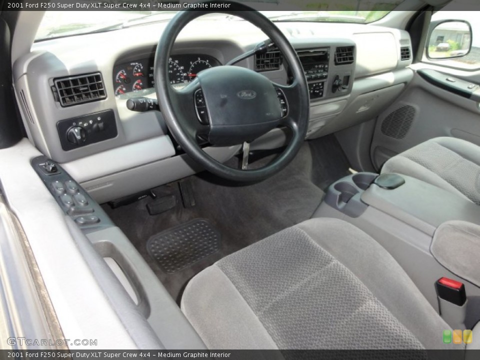 Medium Graphite Interior Photo for the 2001 Ford F250 Super Duty XLT Super Crew 4x4 #51330274