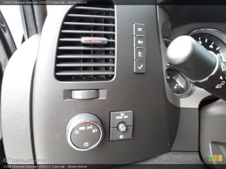 Ebony Interior Controls for the 2009 Chevrolet Silverado 1500 LT Crew Cab #51335419