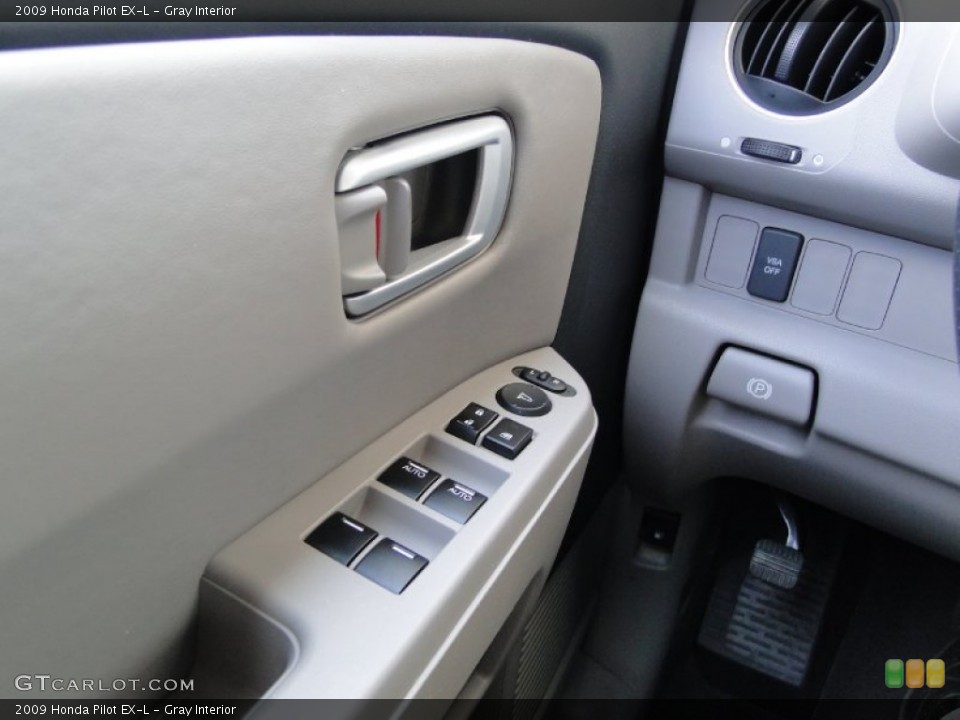 Gray Interior Controls for the 2009 Honda Pilot EX-L #51343252