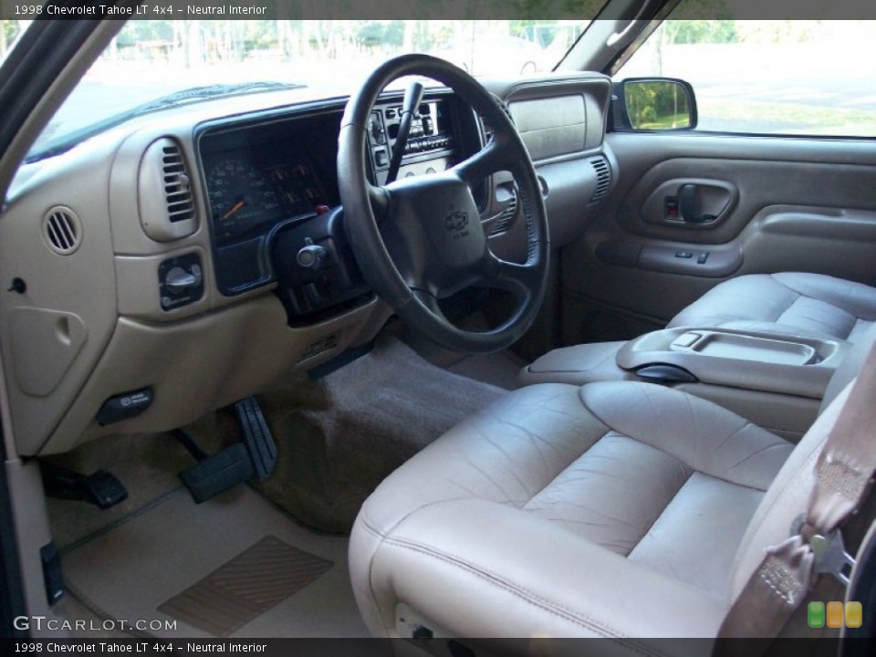Neutral Interior Photo for the 1998 Chevrolet Tahoe LT 4x4 #51352808