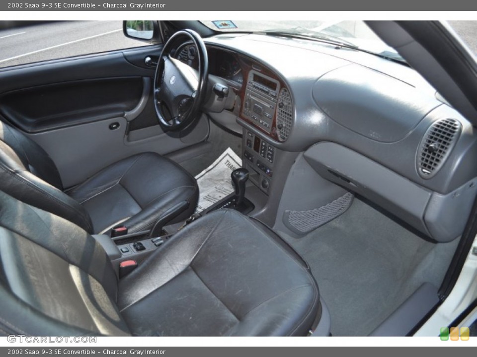 Charcoal Gray Interior Photo for the 2002 Saab 9-3 SE Convertible #51355955