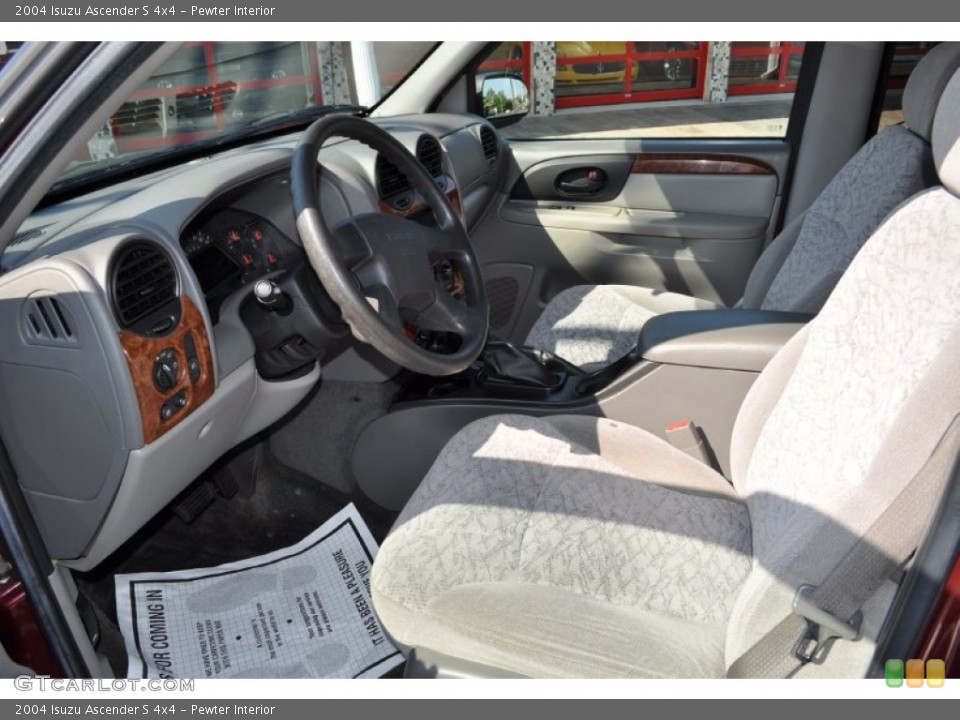Pewter Interior Photo for the 2004 Isuzu Ascender S 4x4 #51356396