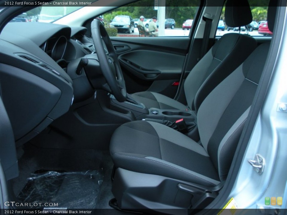 Charcoal Black Interior Photo for the 2012 Ford Focus S Sedan #51357989