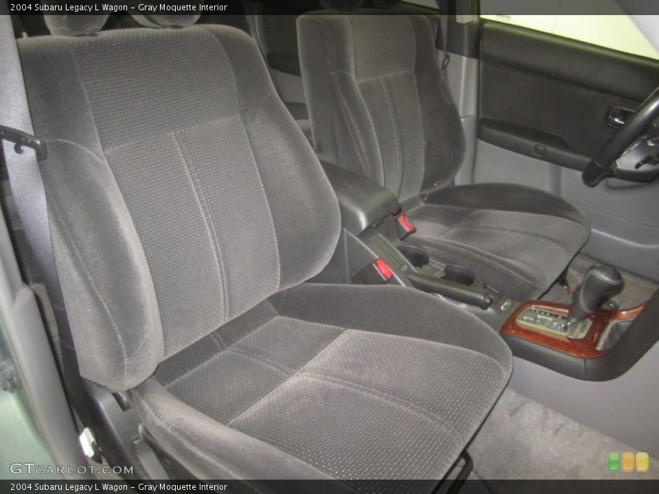 Gray Moquette Interior Photo for the 2004 Subaru Legacy L Wagon #51379027