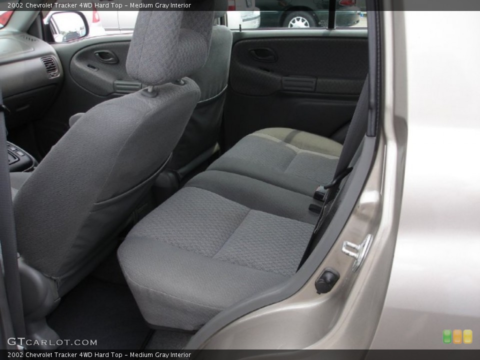 Medium Gray Interior Photo for the 2002 Chevrolet Tracker 4WD Hard Top #51383977