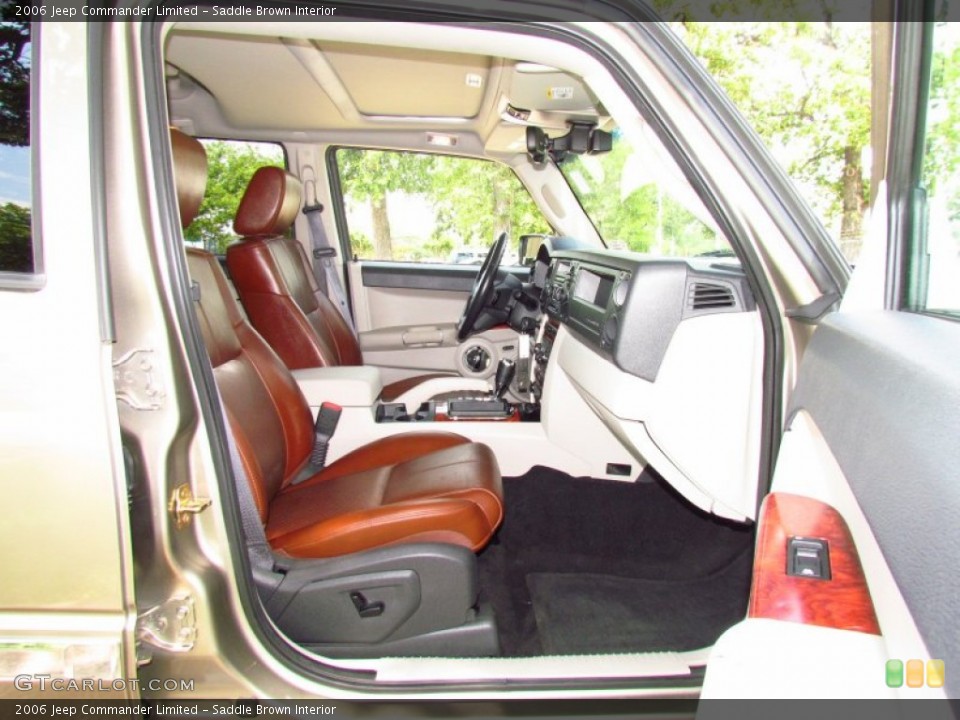 Saddle Brown Interior Photo for the 2006 Jeep Commander Limited #51390317