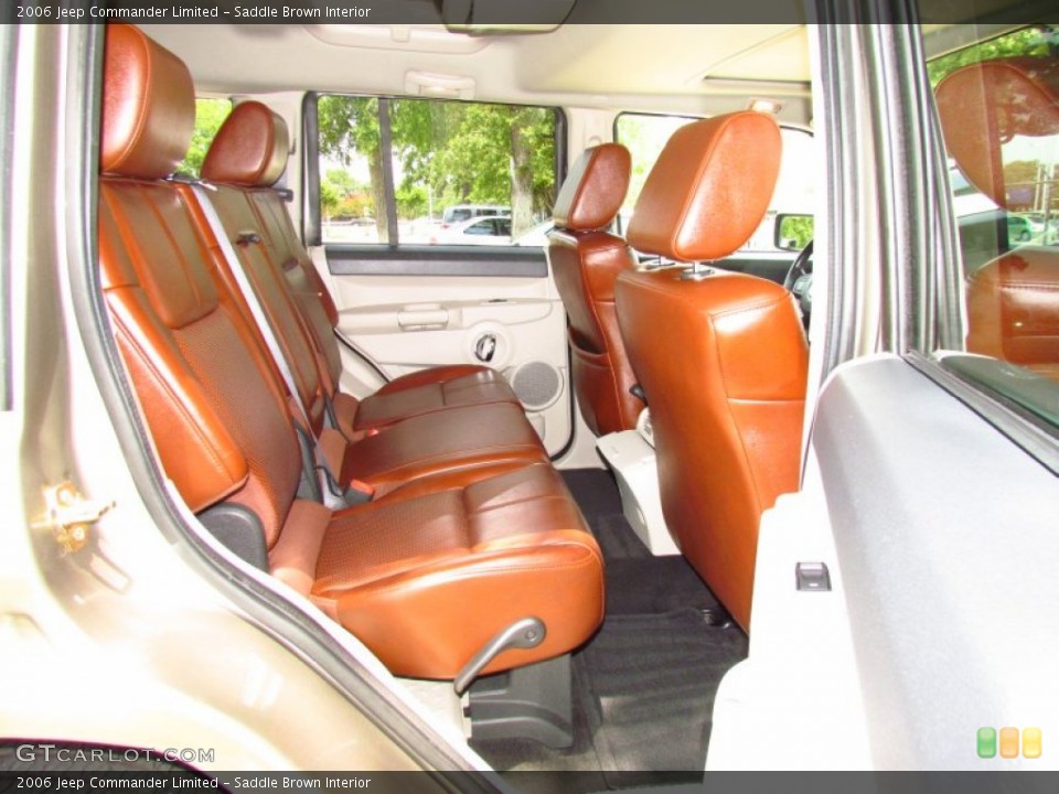 Saddle Brown Interior Photo for the 2006 Jeep Commander Limited #51390323