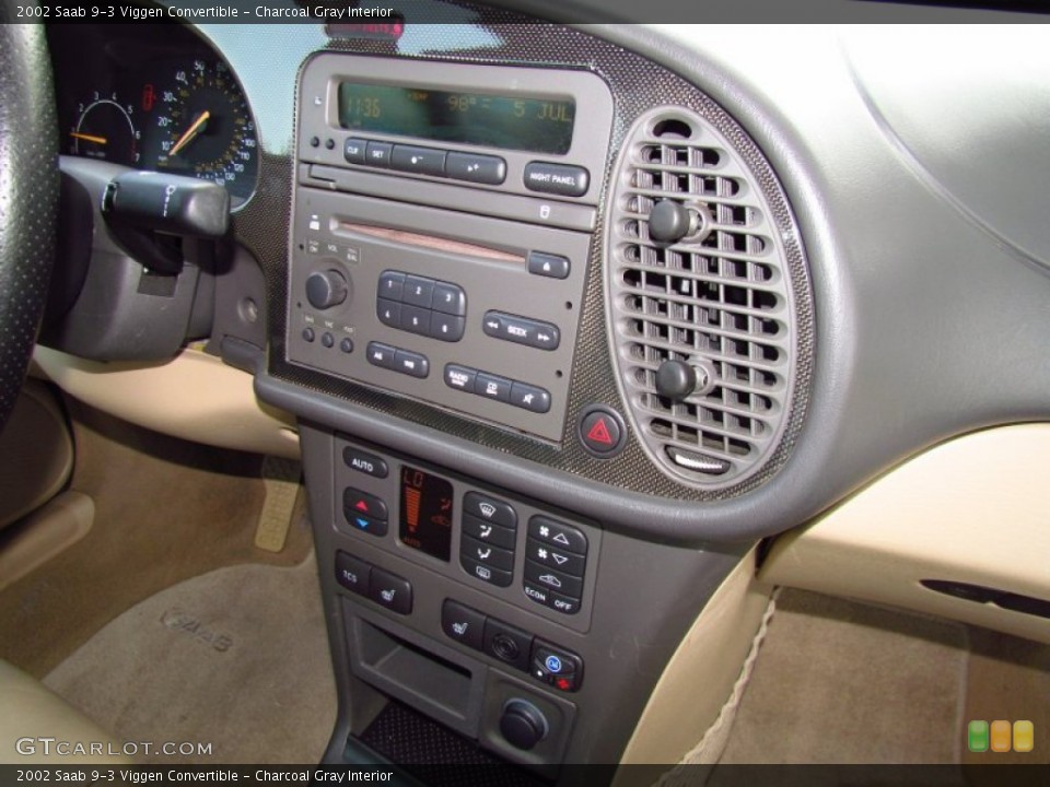 Charcoal Gray Interior Controls for the 2002 Saab 9-3 Viggen Convertible #51391355