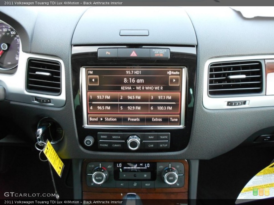 Black Anthracite Interior Controls for the 2011 Volkswagen Touareg TDI Lux 4XMotion #51404330