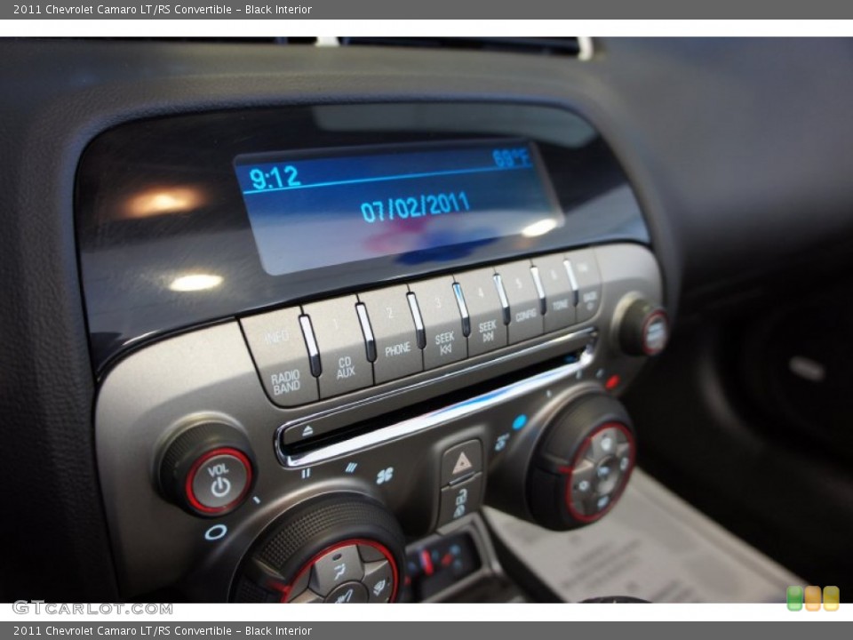 Black Interior Controls for the 2011 Chevrolet Camaro LT/RS Convertible #51410350
