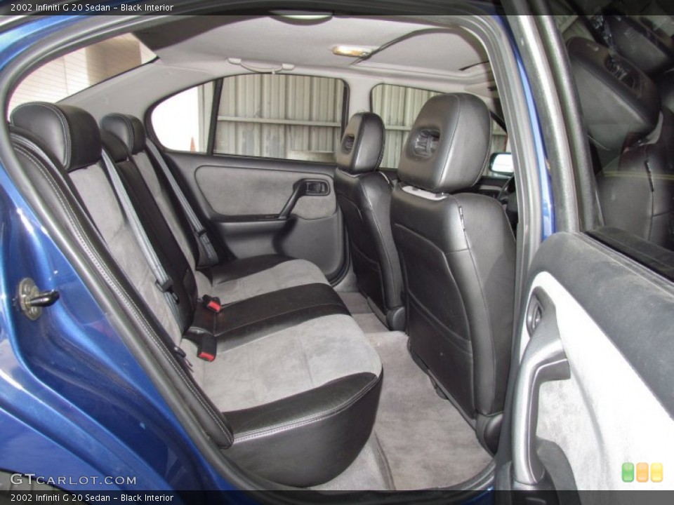 Black Interior Photo for the 2002 Infiniti G 20 Sedan #51412471
