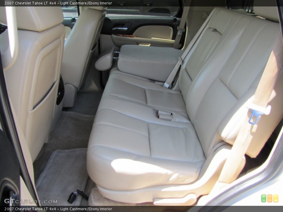 Light Cashmere/Ebony Interior Photo for the 2007 Chevrolet Tahoe LT 4x4 #51418670