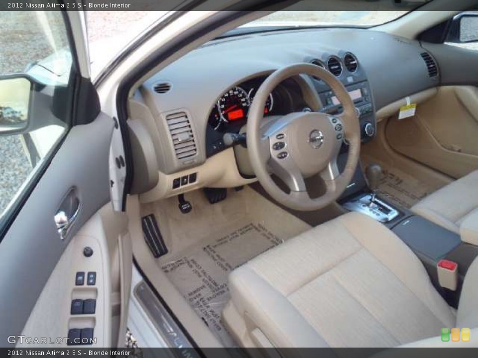 Blonde Interior Photo for the 2012 Nissan Altima 2.5 S #51426441