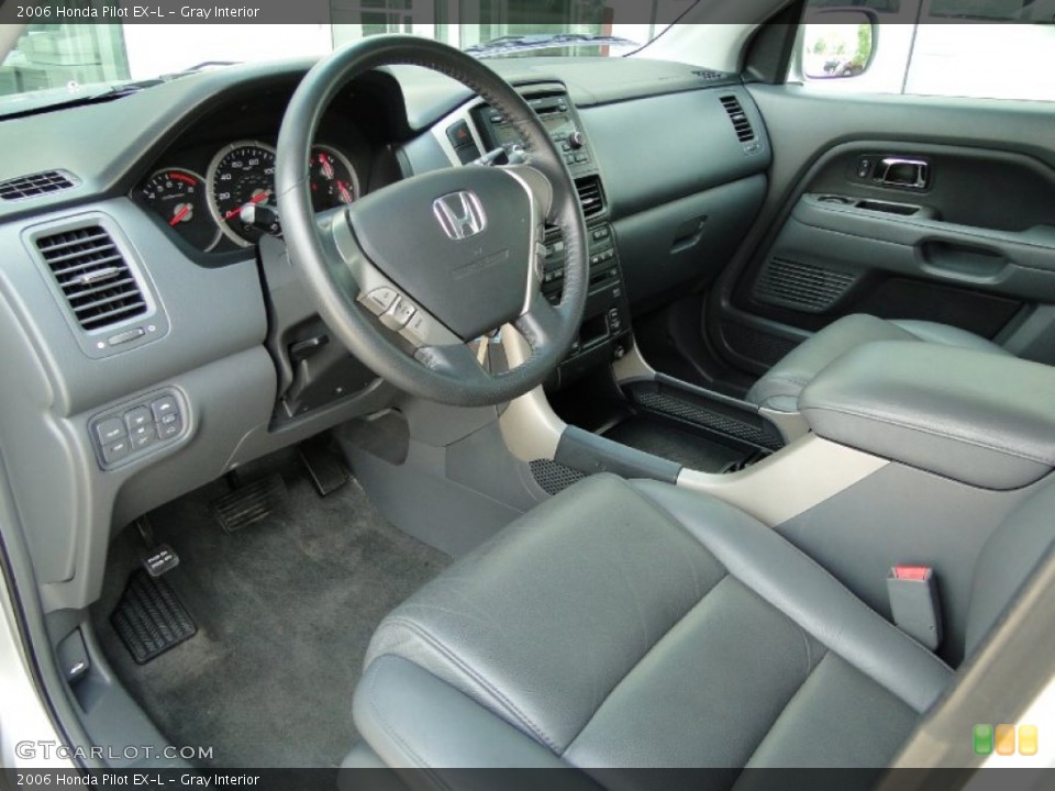 Gray Interior Photo for the 2006 Honda Pilot EX-L #51427548