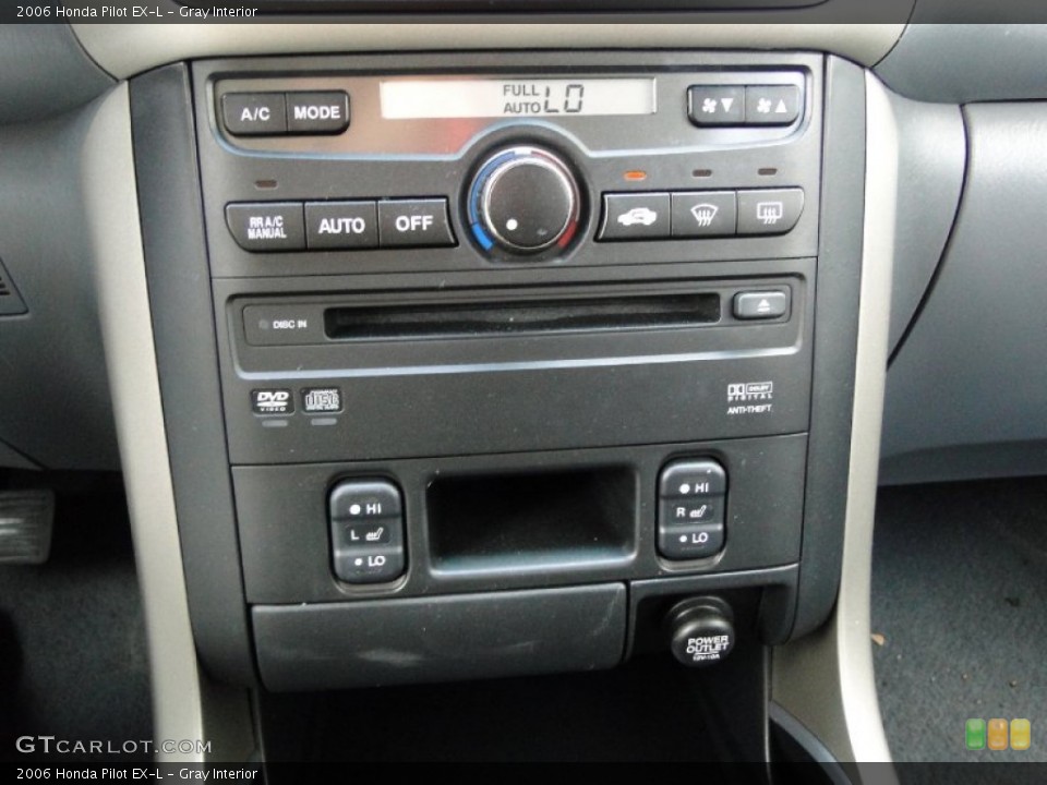 Gray Interior Controls for the 2006 Honda Pilot EX-L #51427695