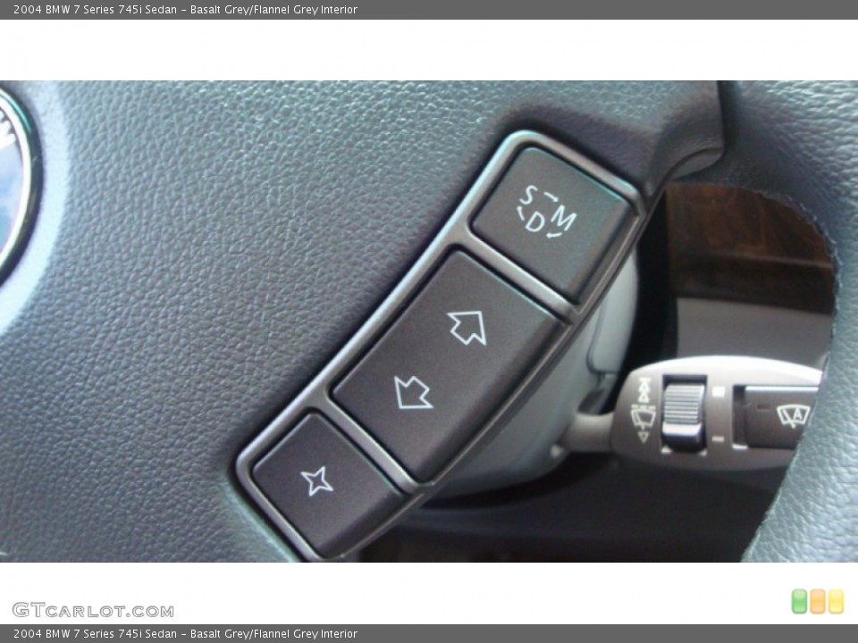 Basalt Grey/Flannel Grey Interior Controls for the 2004 BMW 7 Series 745i Sedan #51429483